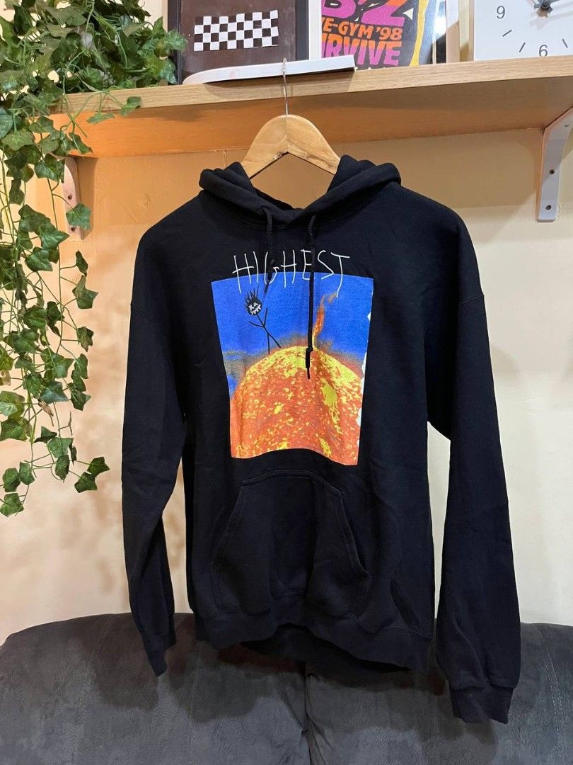 Travis Scott Cactus Jack (Category: Coats, Jackets and Outerwear) located in Quezon City. Submitted by michypeachyy1 (Listing ID 1467012713, Image 1). Description: 3500 plus shipping small to semi medium size Travis Scott Cactus Jack "Highest In The Room" Sun Hoodie.