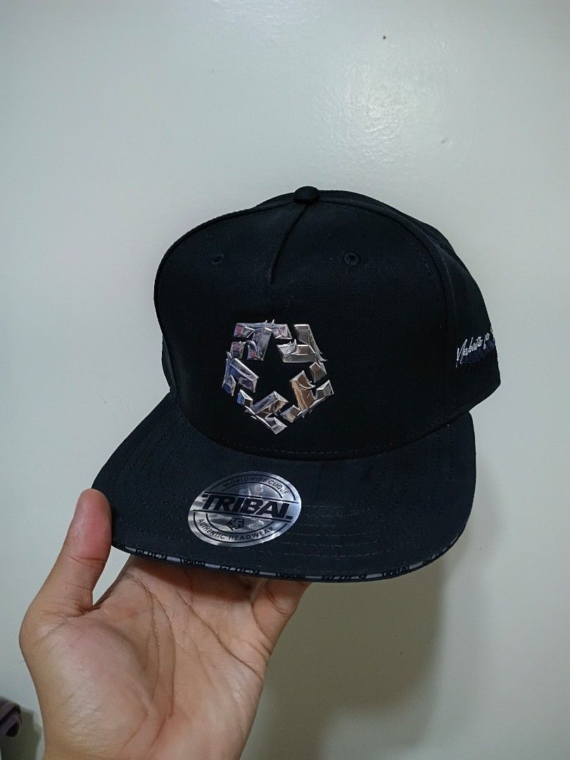 Tribal Gear x Gloc9 (Category: Caps & Hats) located in Quezon City. Submitted by stuffcollection123 (Listing ID 1467051980, Image 1). Description: For Sale Tribal x Gloc9 Brandnew 100% legit 900 only Location. North Caloocan Deparo Shipping Lbc Jnt Lalamove.