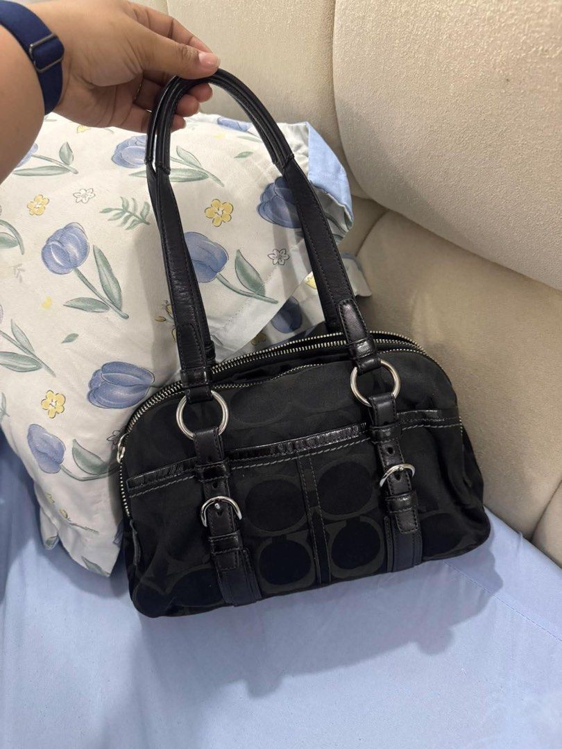 TRIPLE BLACK BONNIE (Category: Luxury Bags & Wallets) located in Angeles City. Submitted by xera_a (Listing ID 1467110456, Image 1). Description: .