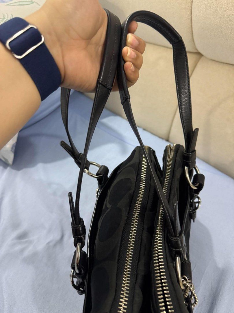 TRIPLE BLACK BONNIE (Category: Luxury Bags & Wallets) located in Angeles City. Submitted by xera_a (Listing ID 1467110456, Image 2). Description: .