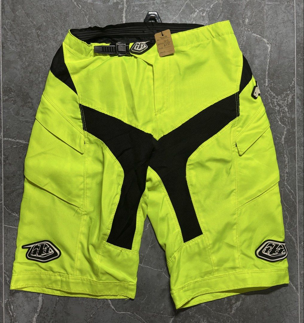 TROYLEE DESIGN (Category: Shorts) located in Legazpi City. Submitted by thesource052 (Listing ID 1467164795, Image 1). Description: TROYLEE DESIGNS 30-Waist Length: 23” Good as new 700.