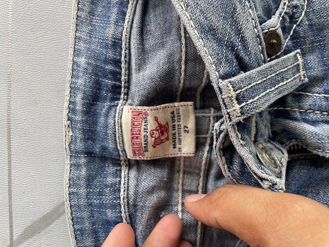 True religion joey (Category: Jeans) located in New Bataan. Submitted by rebisa.404 (Listing ID 1467033772, Image 3). Description: True religion joey 27ontag 29waist 41 length 9 thigh 7 leg opening Need wash Issue last pick Condition and colour rate 9/10.