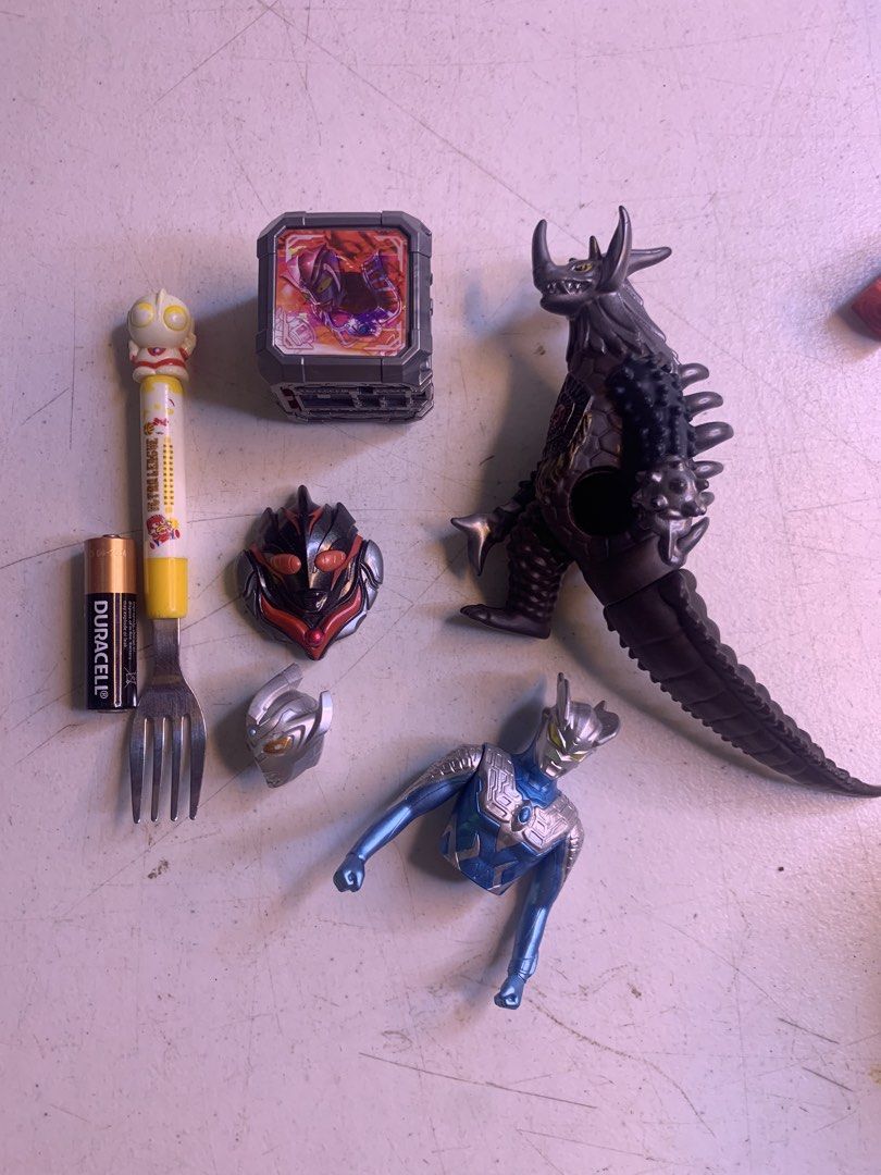 Ultraman Assorted Merch / Parts (Category: Other Merchandise) located in Carmona. Submitted by bihira (Listing ID 1467037770, Image 1). Description: Ultraman Assorted Merch / Parts - Ultraman Cube - Vintahe Ultraman Fork - Ultraman Parts and Pieces - Free Kaiju (missing leg) - Free Ultraman (no legs).