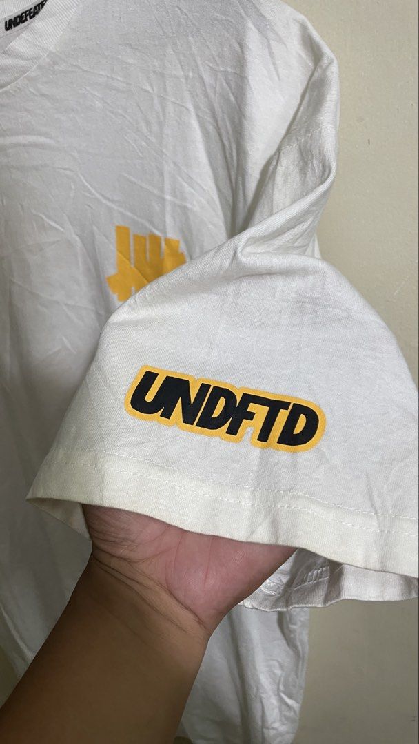 Undefeated (Category: Coats, Jackets and Outerwear) located in Las Pinas. Submitted by mnl.streetwear.ph (Listing ID 1467093679, Image 3). Description: • Undefeated Size 2 - Xlarge.