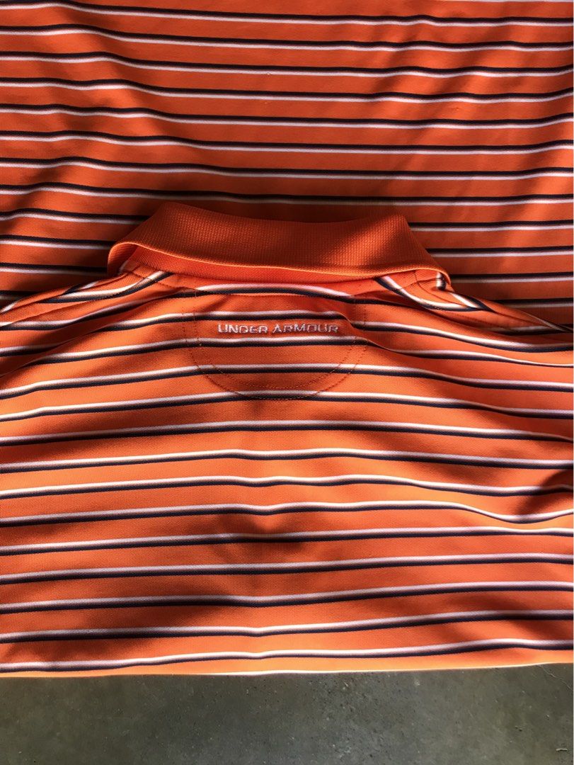 Under Armor Polo shirt (Category: Tshirts & Polo Shirts ) located in Cabanatuan. Submitted by offtherack.studio (Listing ID 1467109368, Image 2). Description: Length: 32 Width: 21.