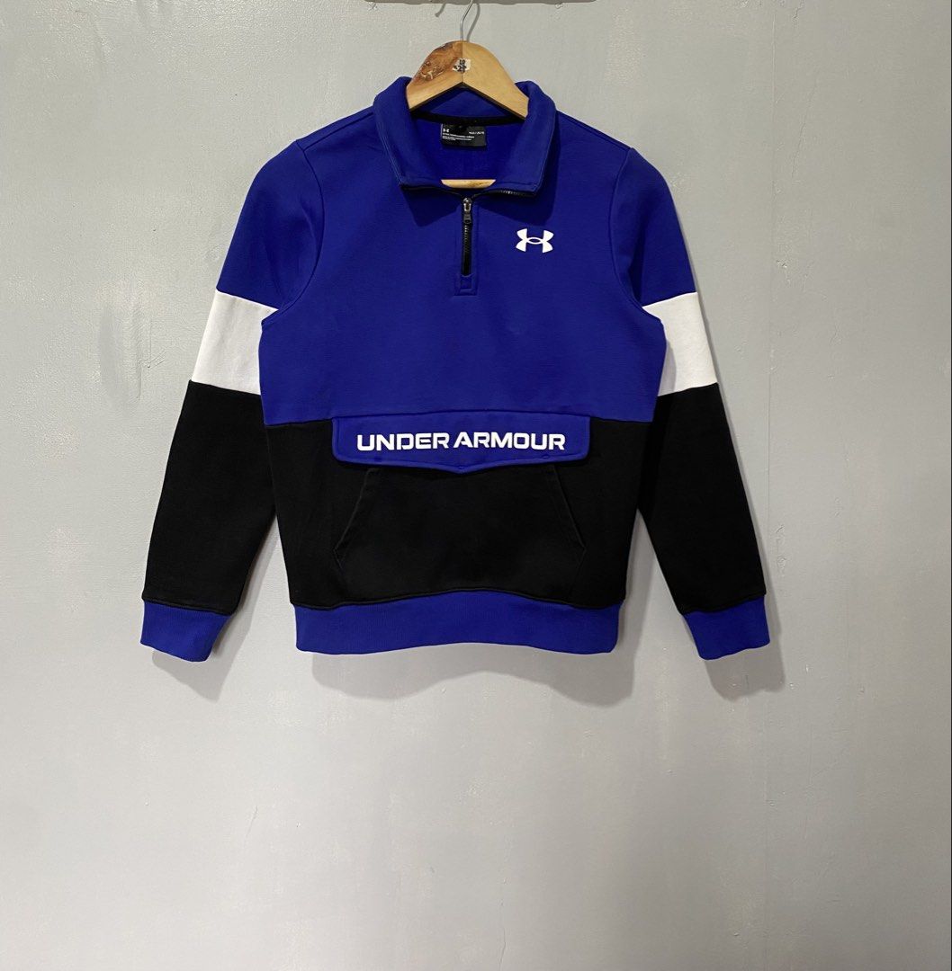 UNDER ARMOUR (Category: Tshirts & Polo Shirts ) located in Quezon City. Submitted by fast_break (Listing ID 1467091406, Image 2). Description: UNDER ARMOUR FLEECE COLOR: BLUE SIZE: YOUTH LARGE DIMES: W18 x 23L📏 COLOR RATE:9.8/10 EXCELLENT CONDITION AS NEW ✅ NO ISSUE LOC:NOVA QC📍 DM TO PURCHASE 💌.