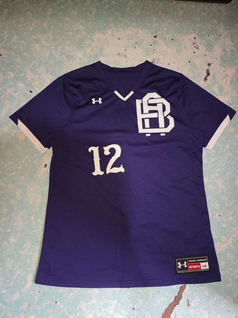 Under Armour Purple Jersey "12" - Large (Category: Activewear) located in Calauag. Submitted by erv_1n (Listing ID 1459965031, Image 1). Description: No issue 10/10 color rate Condition excellent.