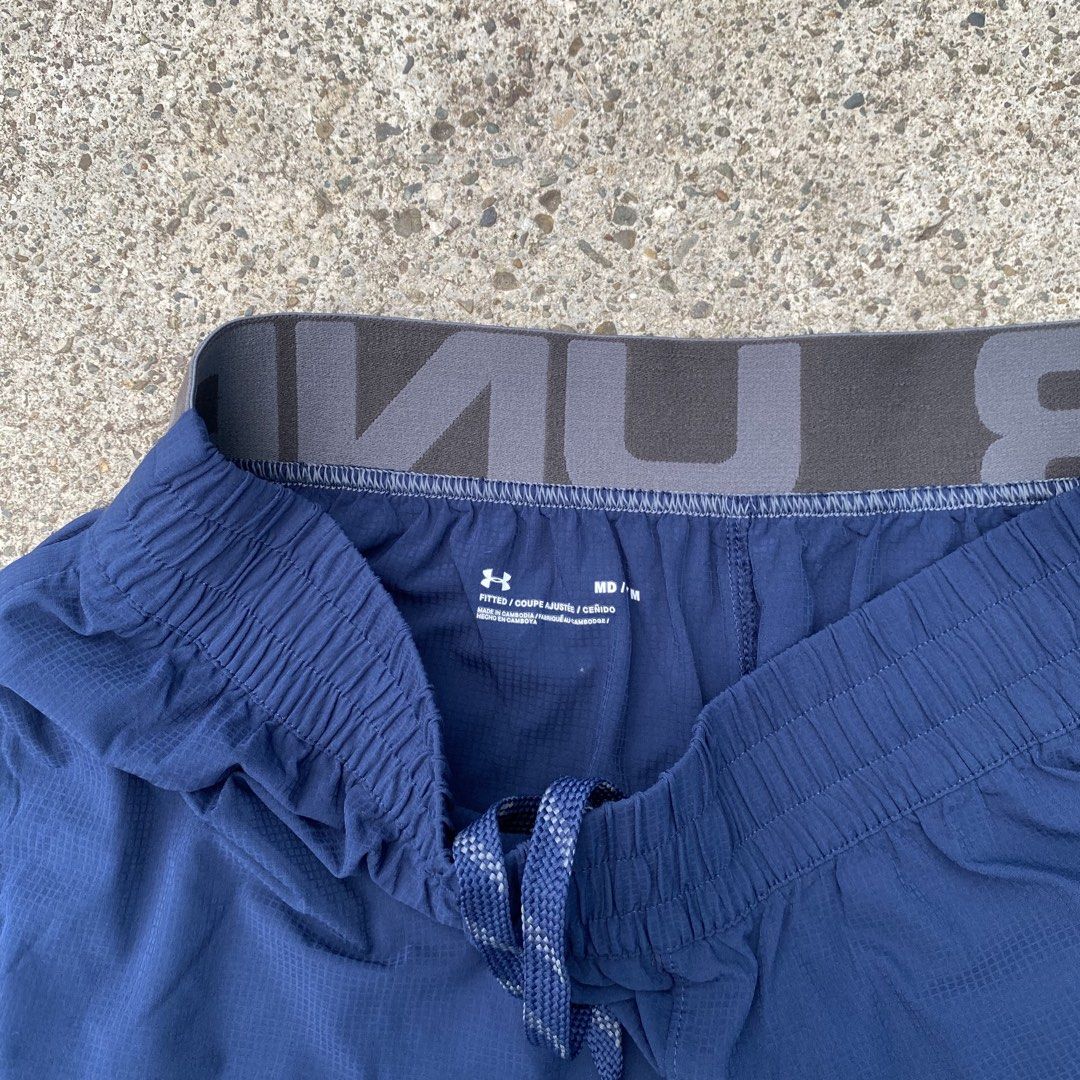 Under armour short (Category: Shorts) located in Lapu-Lapu City. Submitted by larry_oliver (Listing ID 1467136136, Image 2). Description: UA! Medium Waistline 30-36 Length 18 Leg opening 12 Condition 9.8/10 Color rate 9.9/10 Issue: none 450🏷️.