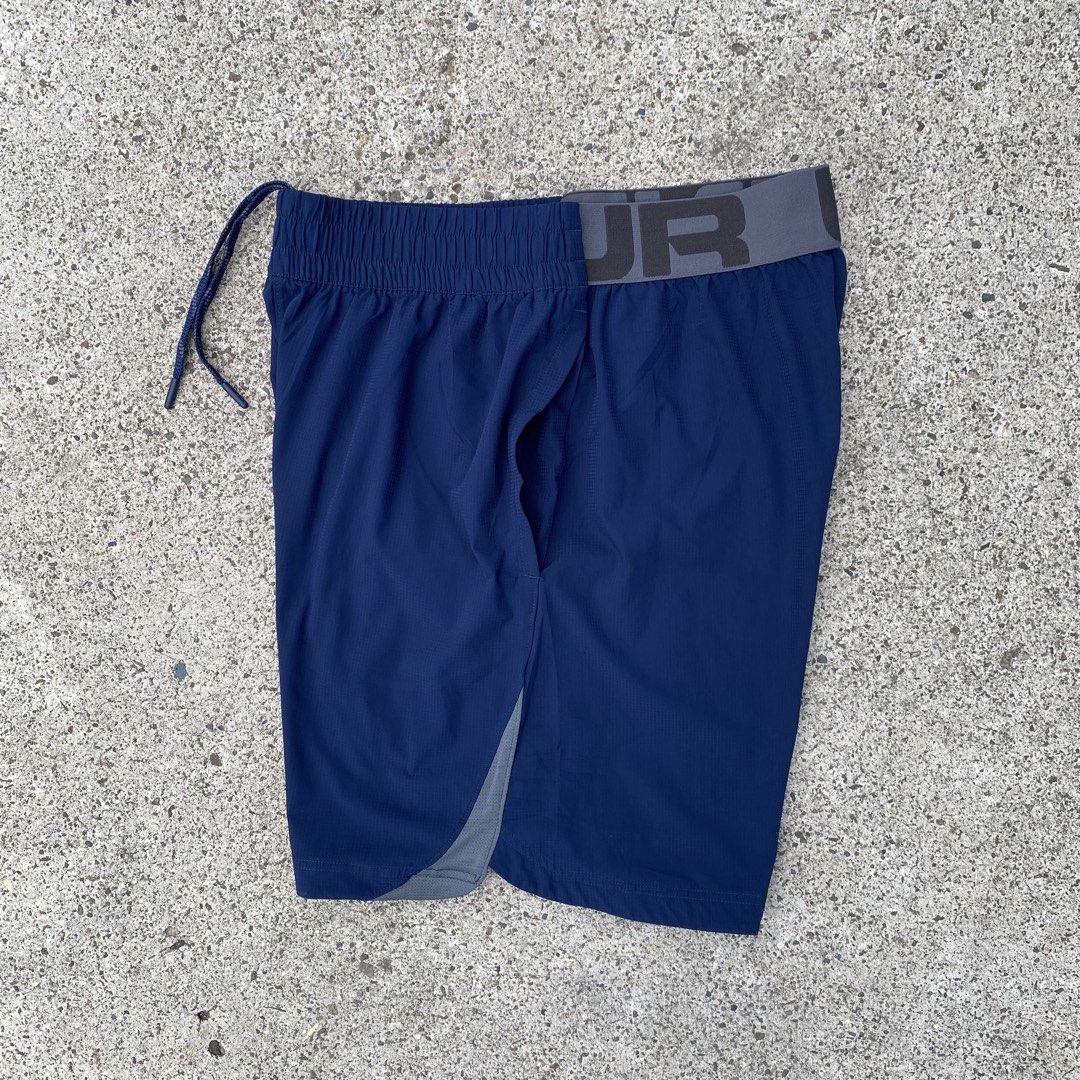 Under armour short (Category: Shorts) located in Lapu-Lapu City. Submitted by larry_oliver (Listing ID 1467136136, Image 3). Description: UA! Medium Waistline 30-36 Length 18 Leg opening 12 Condition 9.8/10 Color rate 9.9/10 Issue: none 450🏷️.