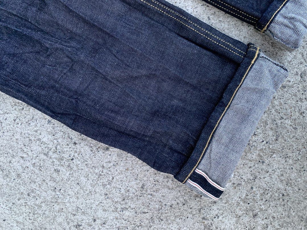 Uniform bridge selvedge denim (Category: Jeans) located in Andop. Submitted by oalyc (Listing ID 1467141307, Image 3). Description: Size medium.