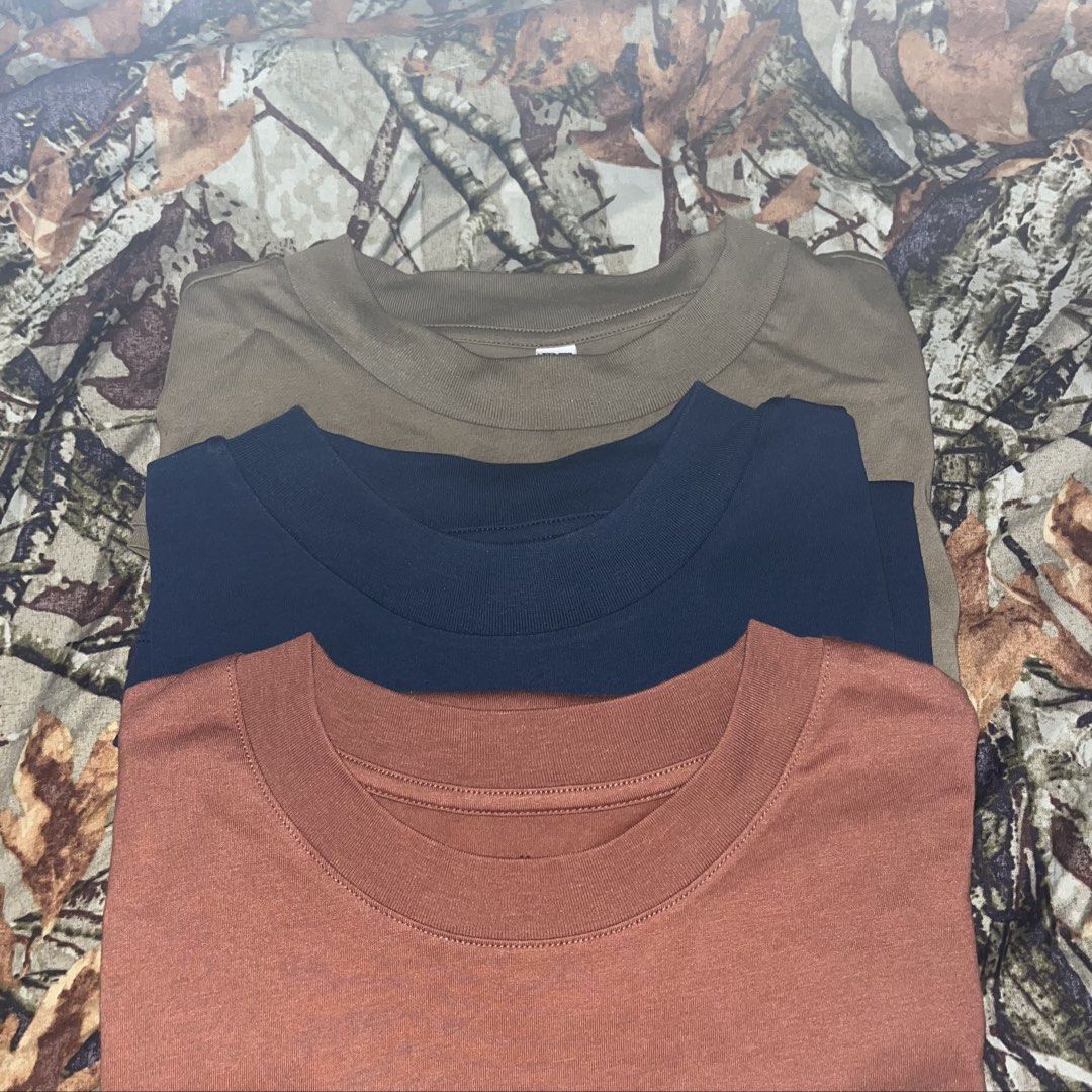 Uniqlo airism womens medium (Category: Shirts) located in Pasig City. Submitted by lianjaneryanon (Listing ID 1464235607, Image 1). Description: 450 each only❗️ -Medium sizes - white, baby pink and navy blue -Good as new -No issue 📍PASIG.