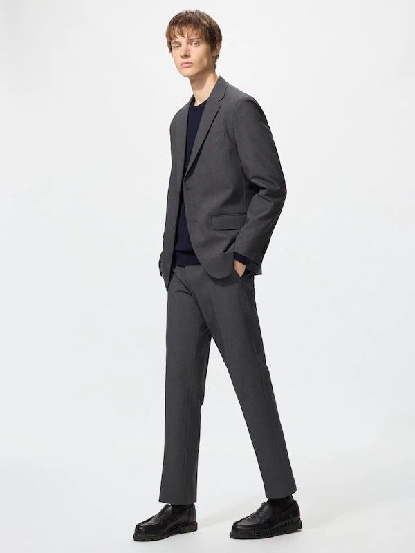Uniqlo Airsense Pants (Category: Trousers) located in Angeles City. Submitted by miss_independent01 (Listing ID 1467002376, Image 1). Description: Uniqlo Airsense Pants Color: Dark Grey Width: 16 (size 31-32) Length: 37 MOP: Gcash ✅ Mine Now, Pay Now ✅ First to Pay, Gets the Item 📍 PAMPANGA Courier: JnT 🚚🚚 PM 💌.