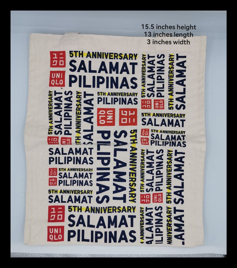 Uniqlo Canvas Tote Bag (Category: Tote Bags) located in Malabon City. Submitted by restrapped88 (Listing ID 1467147957, Image 1). Description: - NEVER USED Uniqlo Tote Bag - In good condition - Size: 15.5" (H) x 13" (L) x 3" (W).