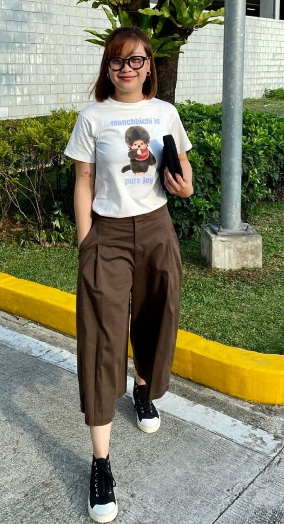 Uniqlo Cotton Cullote (Category: Jeans) located in General Trias. Submitted by keithdeguz92018 (Listing ID 1467021248, Image 2). Description: ❤️ UNIQLO C COTTON CULLOTES ❤️ ➡️ SIZE LARGE ON TAG ➡️ WAIST = 30 INCHES ➡️ LENGTH = 32 INCHES 🫶 BOUGHT AT UNIQLO JAPAN, HINDI KO NA NASUOT KASI PUMAYAT AKO 😔 SUPER GANDAA NG TELA SIS! WELL UNIQLO C COLLAB LANG NMAN 😎 1990PHP PA TO SATIN DATI, PERO SOLDOUT NA TO SA STORES, COMPLETE TAGS AND EVERYTHING PA