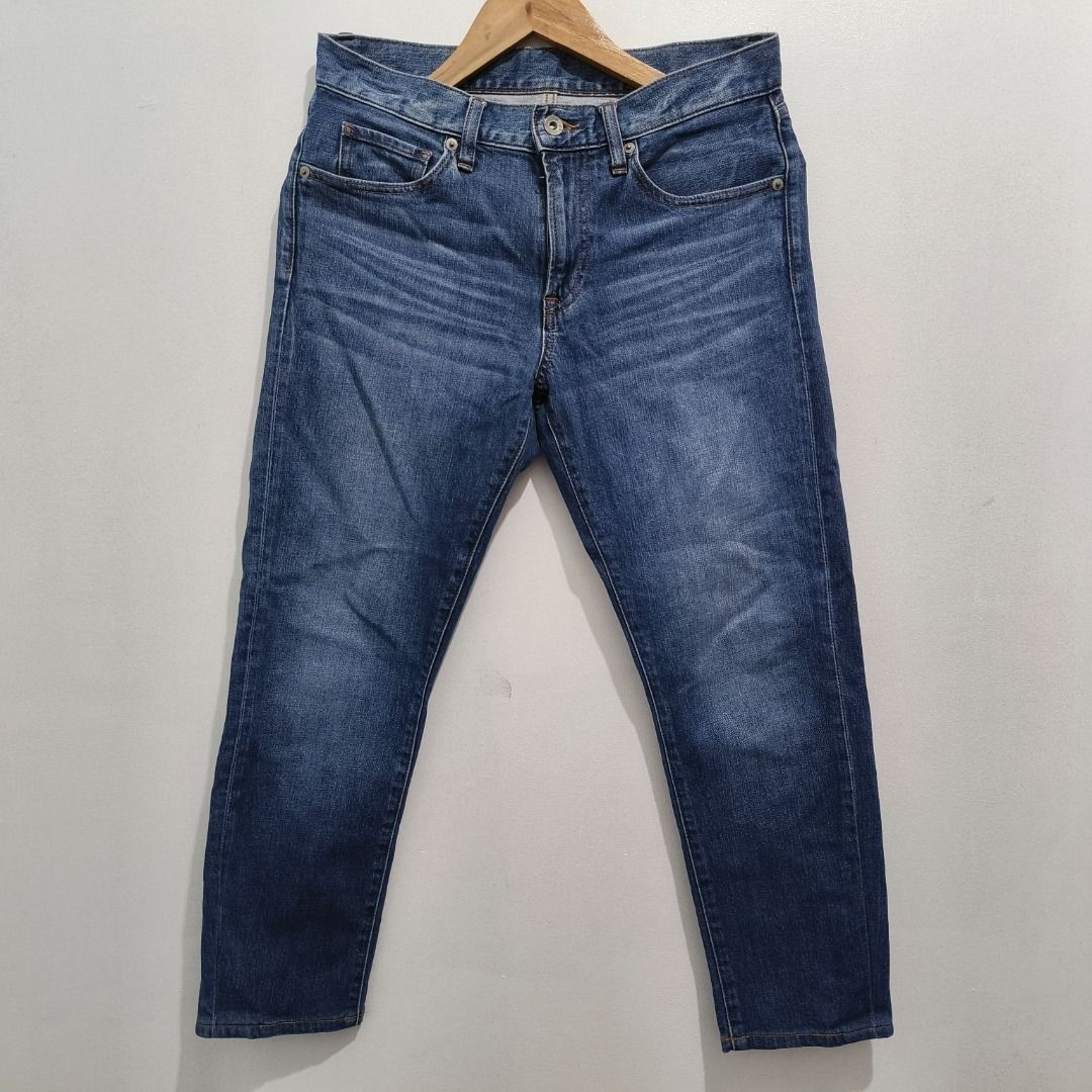 PREOWNED Uniqlo Denim Jeans Size 30 (Category: Jeans) located in Manila. Submitted by blackhaven98 (Listing ID 1467057620, Image 1). Description: - Brand/Item: Uniqlo Blue Denim Jeans - Size: 30 (76cm) - Material: Cotton blend with spandex for added stretch - Fit/Style: Classic straight leg - Pockets: Standard front and back pockets - Origin: Made in Vietnam - Condition/Use: Comfortable everyday denim Item will be shipped via J&T and payment is G