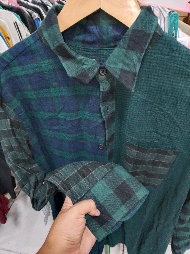 Uniqlo Flannel Checked Longsleeve (Category: Longsleeves) located in Naga. Submitted by choythrift (Listing ID 1467103495, Image 2). Description: Uniqlo Flannel Checked Longsleeve Condition: 9/10 Color rate: 9/10 Plus shipping fee J and t, flash express /drop off Urban Chicc Location: Naga City, Bicol📍 📩.