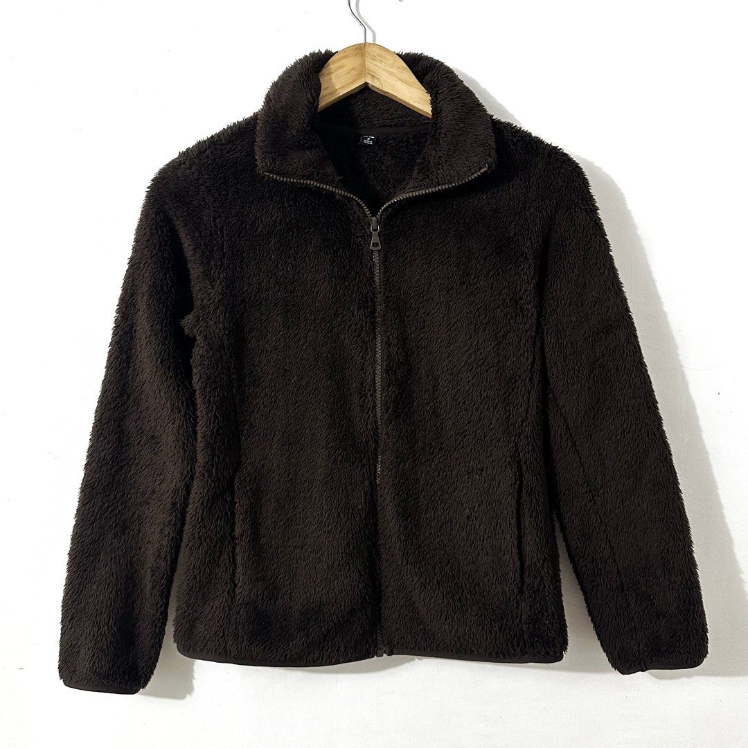 Uniqlo Fleece Jacket (Category: Coats, Jackets and Outerwear) located in Taguig. Submitted by intransitforyou (Listing ID 1467159558, Image 1). Description: SRP 1.5K Good as new.