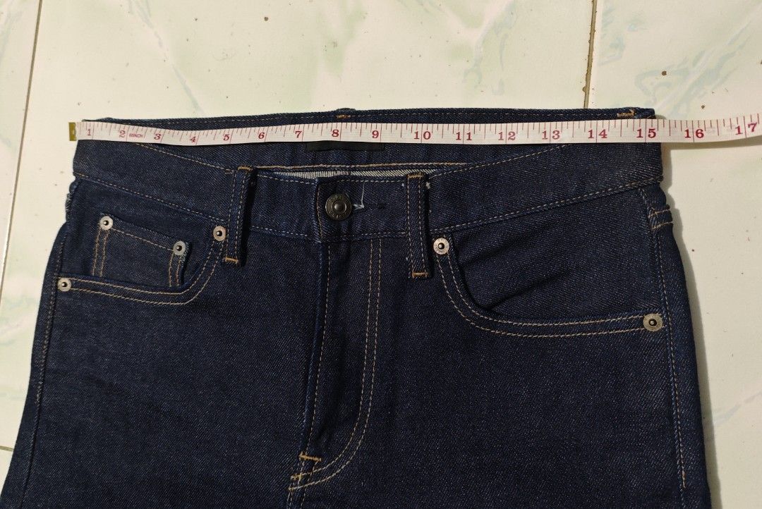 Uniqlo jeans (Category: Jeans) located in Caloocan City. Submitted by royaldragon.da5fac (Listing ID 1467141670, Image 3). Description: Uniqlo blue denim jeans with classic orange/tan contrast stitching and back patch pockets. size 29 mens .