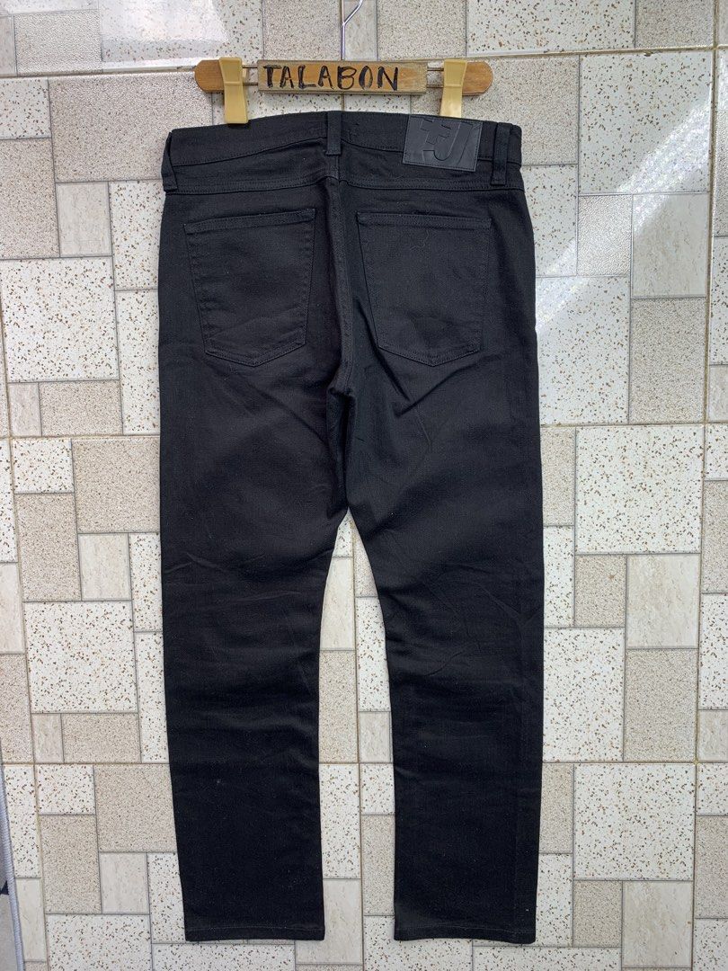 Uniqlo Jil Sander SELVEDGE (Category: Jeans) located in Bacolod City. Submitted by ocean_us (Listing ID 1467001872, Image 3). Description: Item: Uniqlo Jil Sander ____________________________ Selvedge Jeans Details: ▪️Actual - 30 x 37.5 ▪️Hem - 6.5 ▪️SELVEDGE ▪️No issue ▪️Good as new ▪️FREE SHIPPING FEE Pm, Thanks ✅We ship Nationwide via Jnt Express ✅We do video call for assurance 📍Bacolod City Negros Occidental.