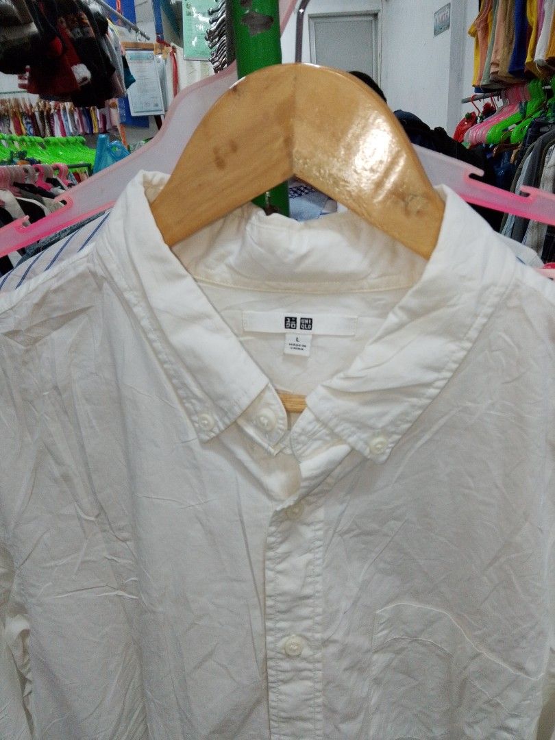 Uniqlo Longsleeve White (Category: Longsleeves) located in Naga. Submitted by choythrift (Listing ID 1467115206, Image 2). Description: Uniqlo Longsleeve White Condition: 9/10 Color rate: 9/10 Plus shipping fee J and t, flash express /drop off Urban Chicc Location: Naga City, Bicol📍 📩.
