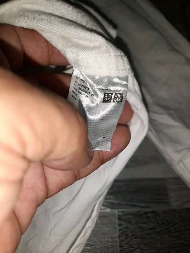 UNIQLO MEN'S WHITE BUTTON DOWN POLO LONGSLEVE (Category: Tshirts & Polo Shirts ) located in Mandaue City. Submitted by indayftjesiediva (Listing ID 1466993915, Image 2). Description: UNIQLO MEN'S WHITE BUTTON DOWN POLO LONGSLEVE MEDIUM TO LARGE 21X27 LIKE NEW CONDITION COLOR RATE 9.8/10 NEEDWASH MINE 450 + SF ONLY 🔥 DM IF INTERESTED 📩.