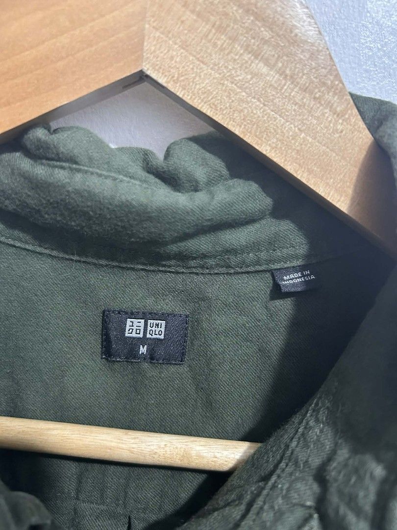 Uniqlo Olive Green Long Sleeve Button Down Shirt (Category: Longsleeves) located in Rizal. Submitted by thrift_finds_739 (Listing ID 1467069737, Image 3). Description: NO ISSUE Size: Medium | For Women Color rate: 9/10 Length: 27 Width: 22 Please manage your expectations — we open premium bulk ukay bundles shipped directly from the US! 🇺🇸.