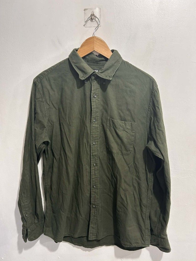 Uniqlo Olive Green Long Sleeve Button Down Shirt (Category: Longsleeves) located in Rizal. Submitted by thrift_finds_739 (Listing ID 1467069737, Image 1). Description: NO ISSUE Size: Medium | For Women Color rate: 9/10 Length: 27 Width: 22 Please manage your expectations — we open premium bulk ukay bundles shipped directly from the US! 🇺🇸.