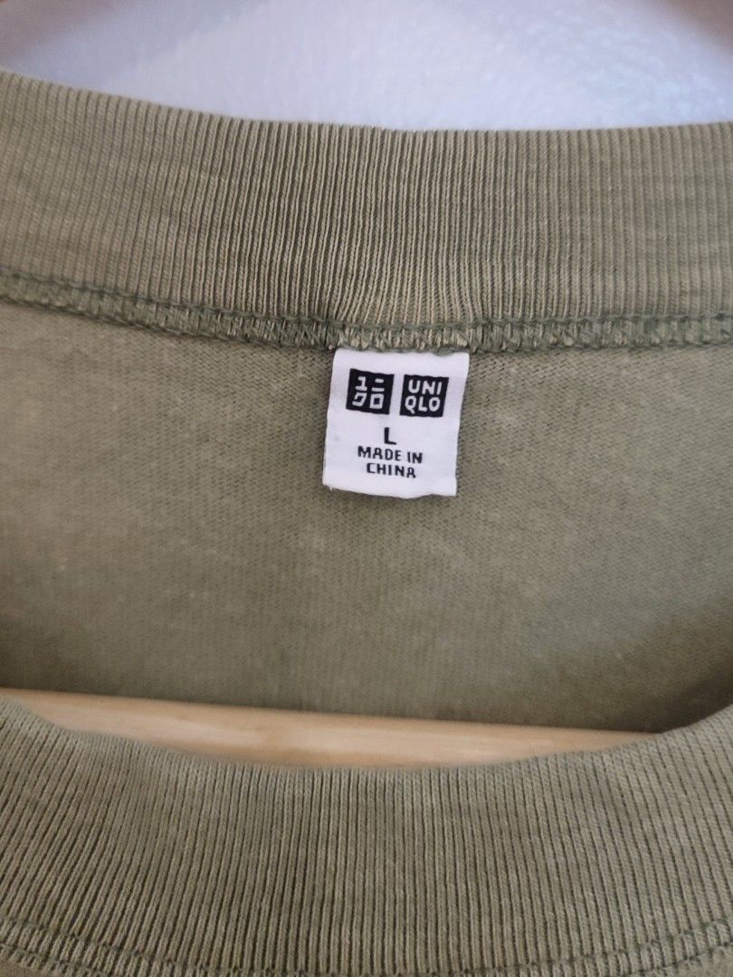 Uniqlo Raglan Halfsleeve Tee (Category: Tshirts & Polo Shirts ) located in Ibajay. Submitted by trendholicrepublique (Listing ID 1466976786, Image 3). Description: Uniqlo Raglan Halfsleeve Tee 159 PHP Color Rate 9/10 Large On Tag (21 x 25) Very Good Condition (need wash).