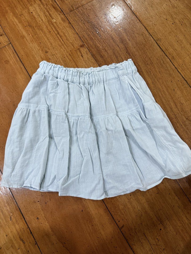 Uniqlo Skort light blue size 140cm (Category: Babies & Kids Fashion) located in Quezon City. Submitted by ajajbaby (Listing ID 1467022768, Image 1). Description: .