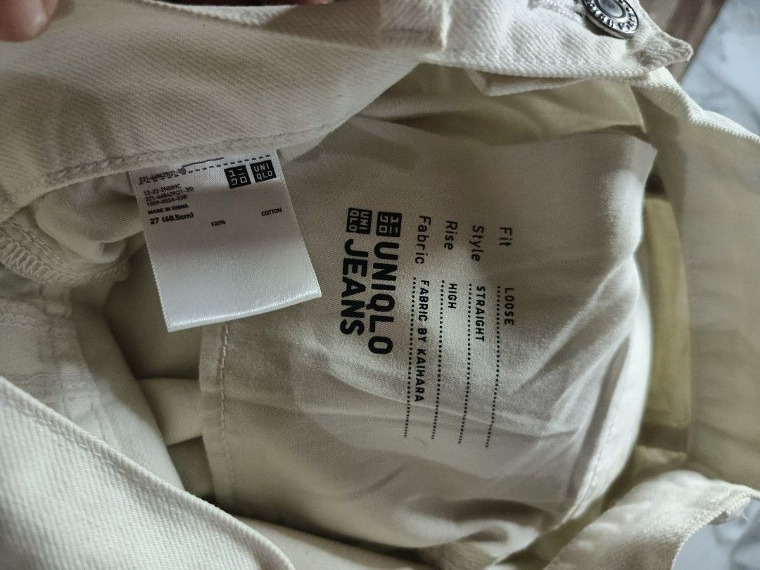 UNIQLO WIDELEG PANTS 30 (Category: Jeans) located in Quezon City. Submitted by ahyazheabea (Listing ID 1466973002, Image 3). Description: .