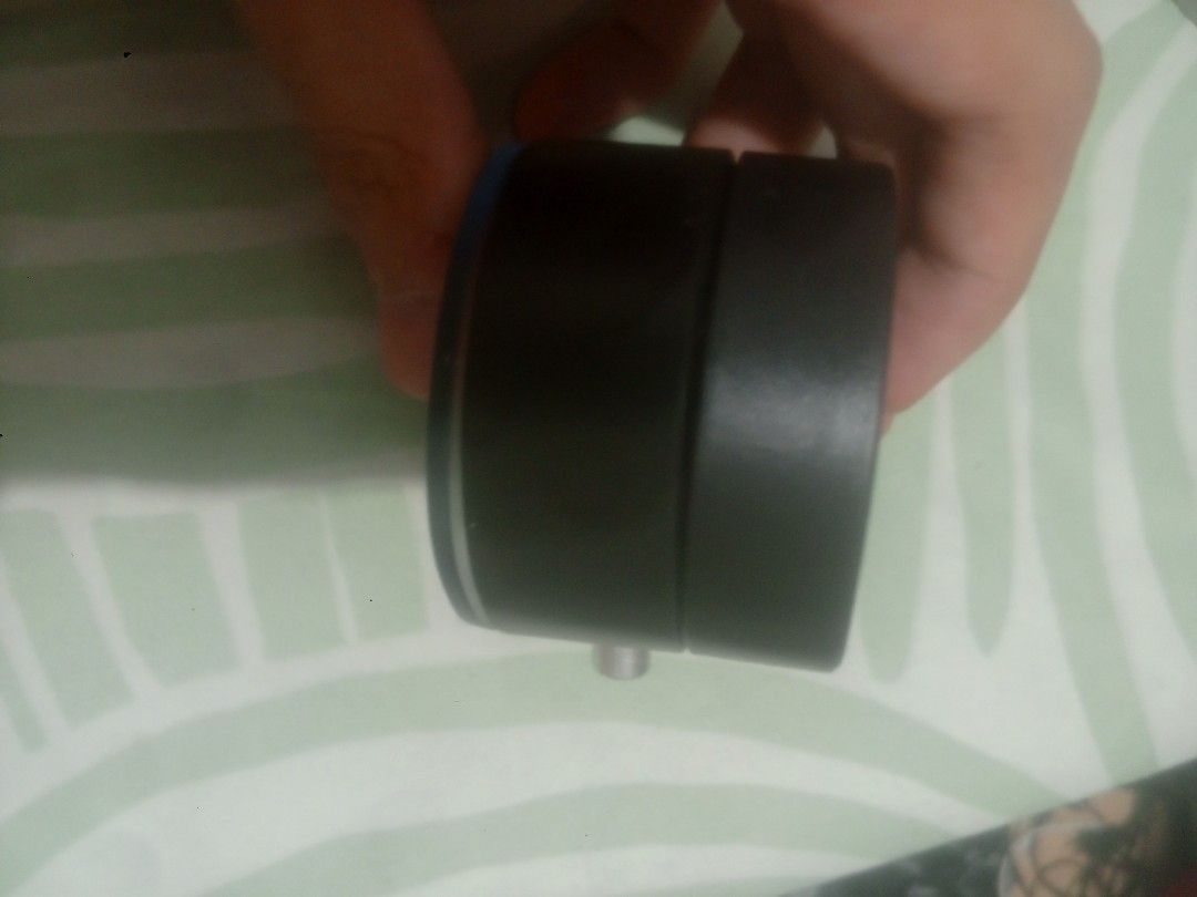 Vacuum Magnetic Phone Stand | Suction Cup (Category: Mounts & Holders) located in Manila. Submitted by gian_ocampo (Listing ID 1467052115, Image 2). Description: ✅ Condition - Like new / Excellent condition - Opened only to check, never used - Complete with original box & packaging - No scratches, scuffs, or damage - All parts clean, intact & working perfectly ✅ Details - Design: Integrated folding, double-sided adsorption - One side: strong vacu