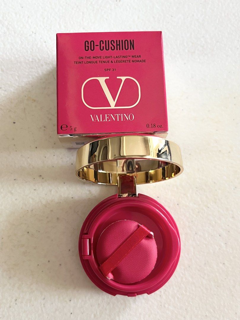 VALENTINO GO CUSHION LIGHT NEUTRAL 2 FOUNDATION (Category: Makeup) located in Manila. Submitted by luxeclassyshop (Listing ID 1466972862, Image 3). Description: Original VALENTINO GO CUSHION LIGHT NEUTRAL 2 FOUNDATION SHADE LIGHT NEUTRAL L2 6pcs 5g.