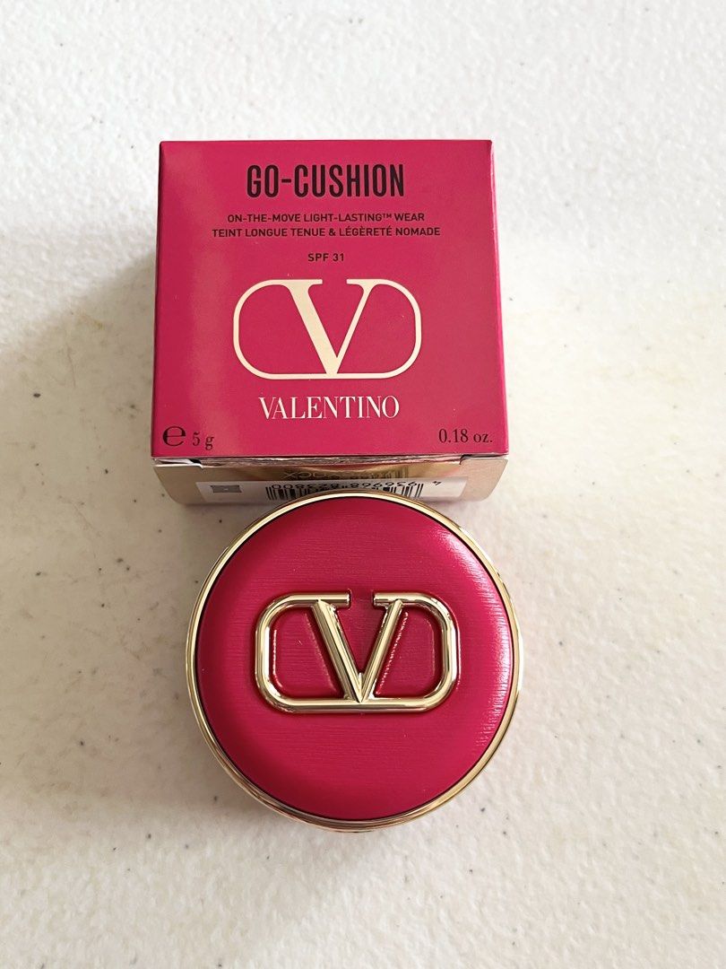 VALENTINO GO CUSHION LIGHT NEUTRAL 2 FOUNDATION (Category: Makeup) located in Manila. Submitted by luxeclassyshop (Listing ID 1466972862, Image 2). Description: Original VALENTINO GO CUSHION LIGHT NEUTRAL 2 FOUNDATION SHADE LIGHT NEUTRAL L2 6pcs 5g.