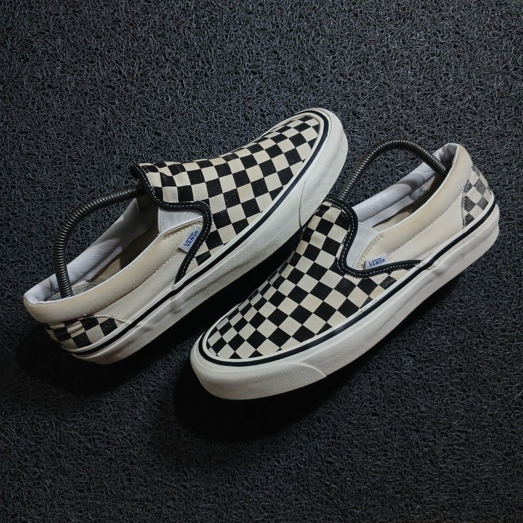 Vans Checkerboard Slip-On (Category: Sneakers) located in Cagayan de Oro. Submitted by sapatos_series (Listing ID 1467154487, Image 2). Description: V4NŚ SLlP 0N 98 DX̌ ANÀHElM FACT0RY 🔥 US10 EUR43 28CM 1499 +SF.