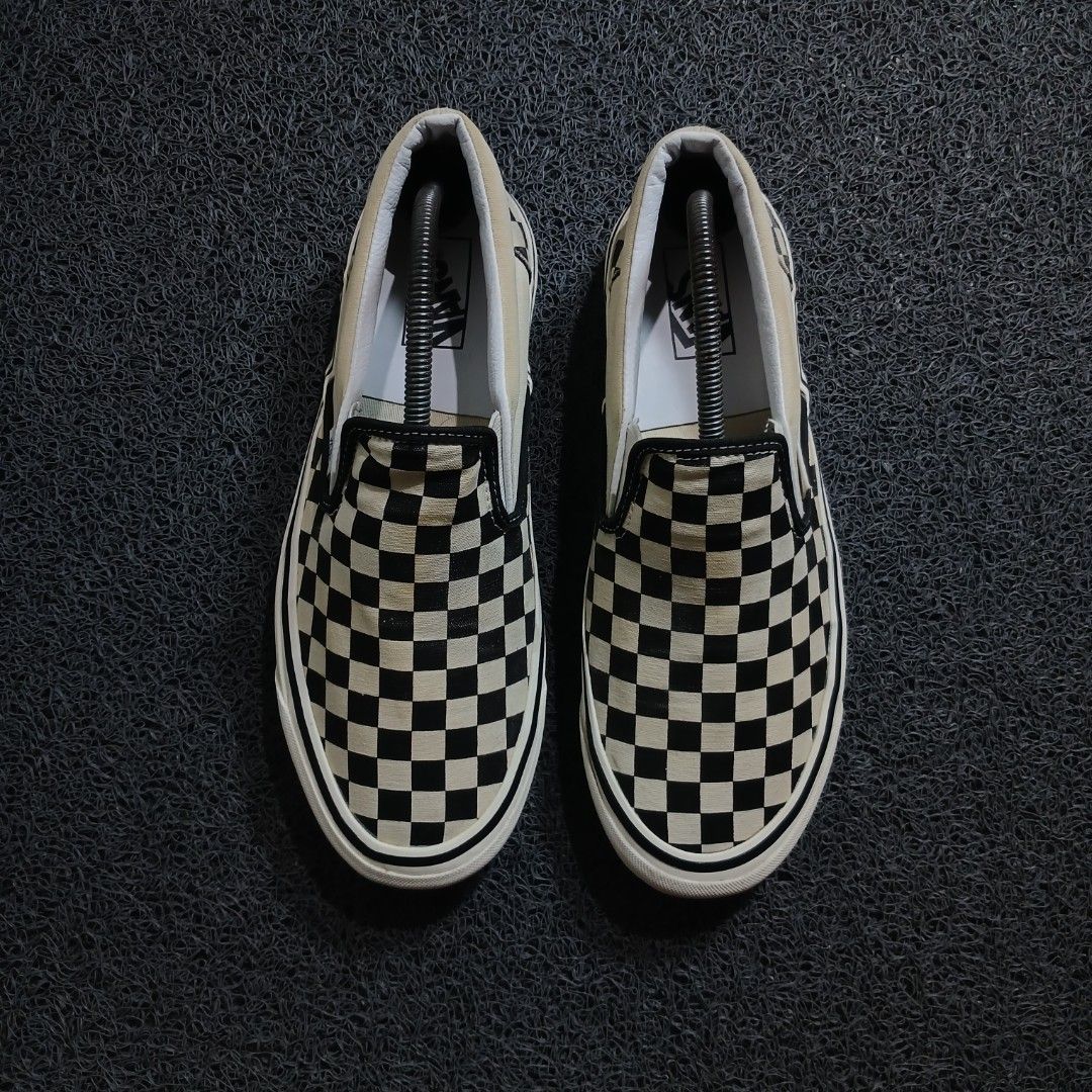 Vans Checkerboard Slip-On (Category: Sneakers) located in Cagayan de Oro. Submitted by sapatos_series (Listing ID 1467154487, Image 3). Description: V4NŚ SLlP 0N 98 DX̌ ANÀHElM FACT0RY 🔥 US10 EUR43 28CM 1499 +SF.