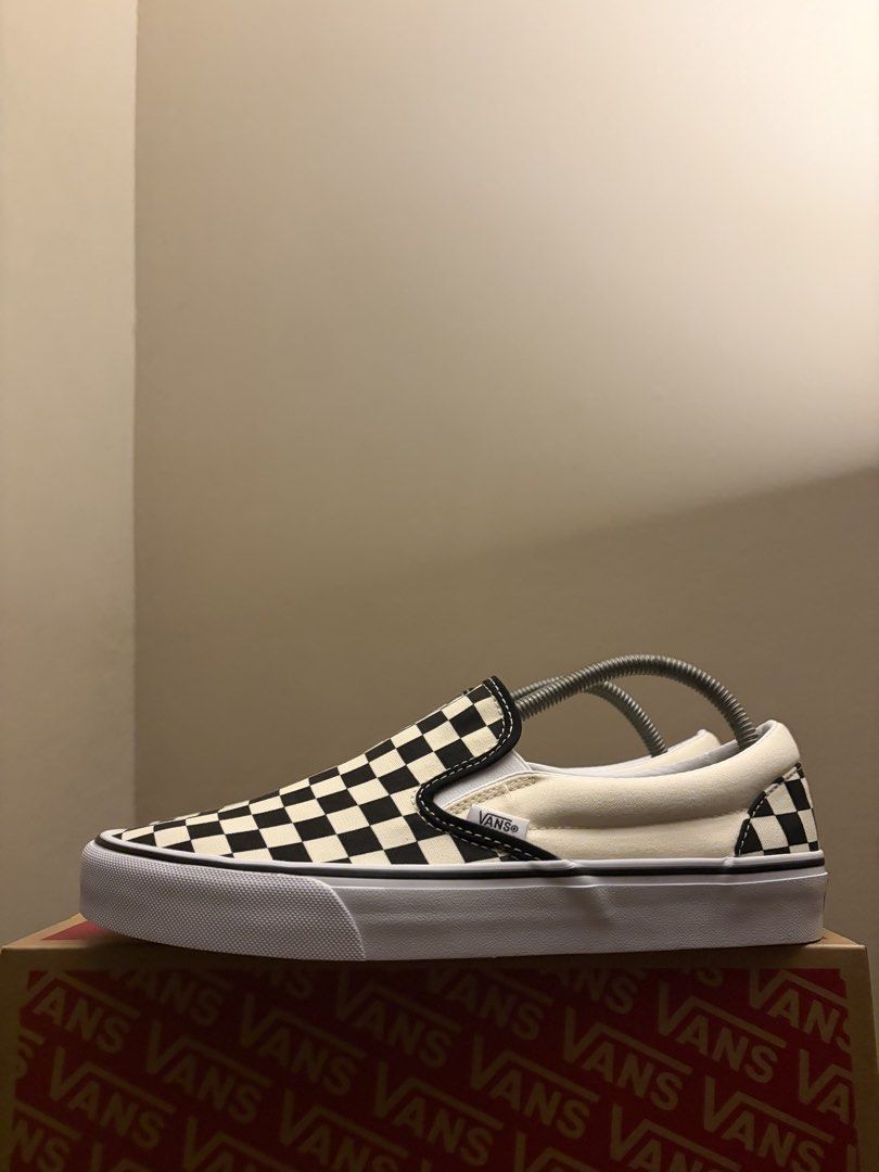 Vans Checkered board (Category: Sneakers) located in Angeles City. Submitted by cozy.kickzz (Listing ID 1467145831, Image 3). Description: vans checkered board size 9 mens Price: 3,498 (below srp) brandnew dm me.