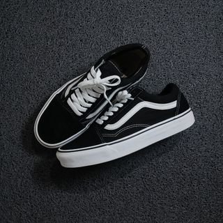 (Category: ) located in . Submitted by sapatos_series (Listing ID 1467154732, Image 1). Description: .