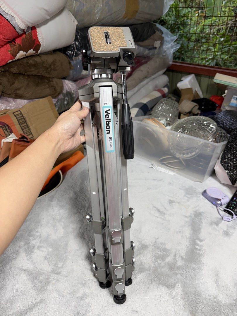 VELBON SEF-3 BRAND NEW CAMERA TRIPOD (Category: Tripods & Monopods) located in Sablan. Submitted by gongonshelley12 (Listing ID 1467068773, Image 1). Description: 1500 only VELBON CAMERA TRIPOD HEAVY DUTY NA NMAN ETO ALUMINUM METAL MATERIAL BRAND NEW WITH BOX PA YAN SOBRANG GANDA MGA MADAM/SIR PWEDE NIO I ADJUST MGA PAA AYON SA LANDSCAPE.
