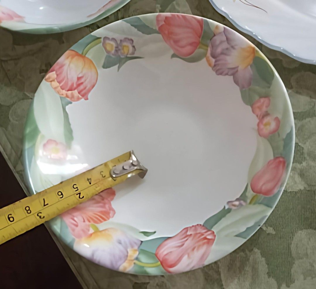 Vintage ARCOPAL (Category: Dinnerware & Cutlery) located in Bulacan. Submitted by mitchikoscollection (Listing ID 1467140753, Image 3). Description: Good as New Authentic/Original Arcopal France Bowl 2 3/4 x 6 3/4 Inches 5 pcs. Rare and Vintage Collectible.