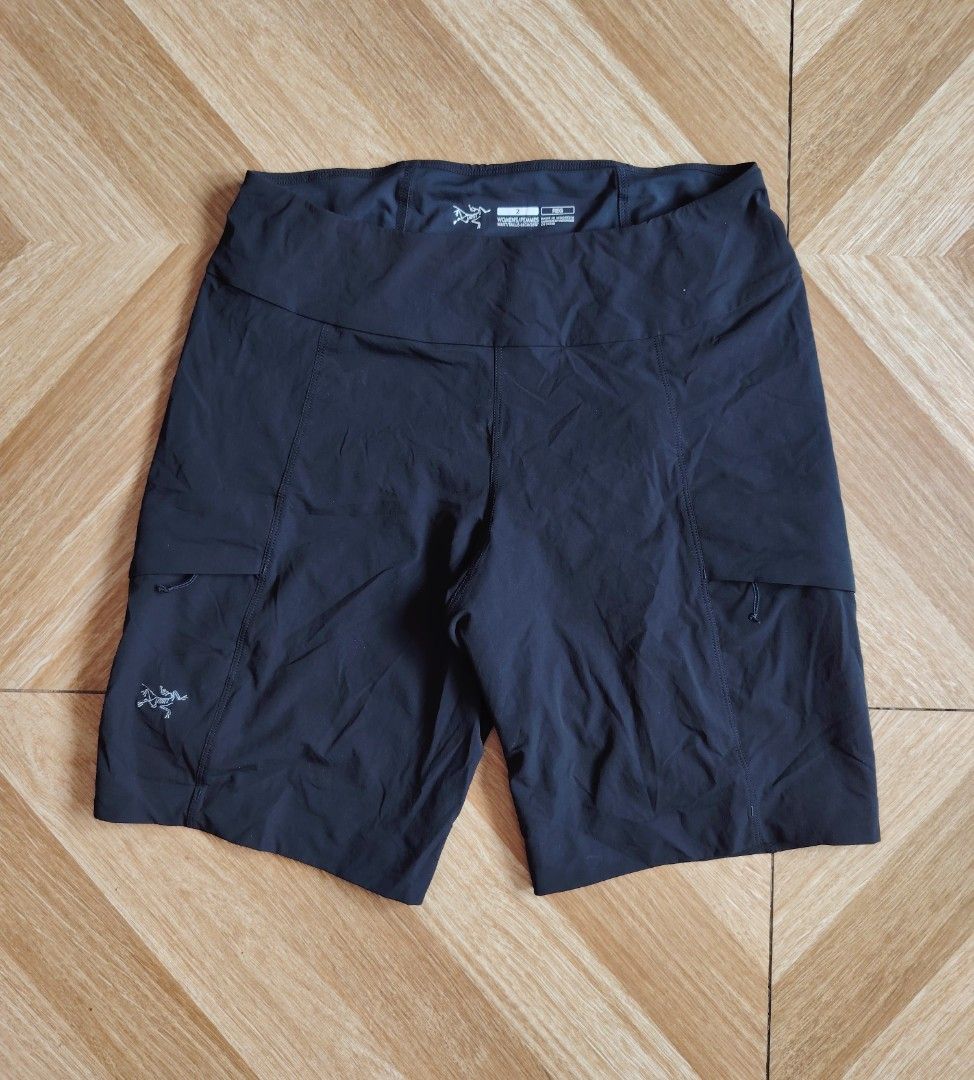 Vintage Arc'teryx 'Sabria' Soft Shell Lightweight Technical Shorts (Category: Activewear) located in Marikina City. Submitted by kingdrel (Listing ID 1467025882, Image 1). Description: Vintage Arc'teryx 'Sabria' Soft Shell Lightweight Technical Shorts W 29 L 18 L/O 9 VERYGOOD CONDITION NO ISSUE COLORATE 9.5.