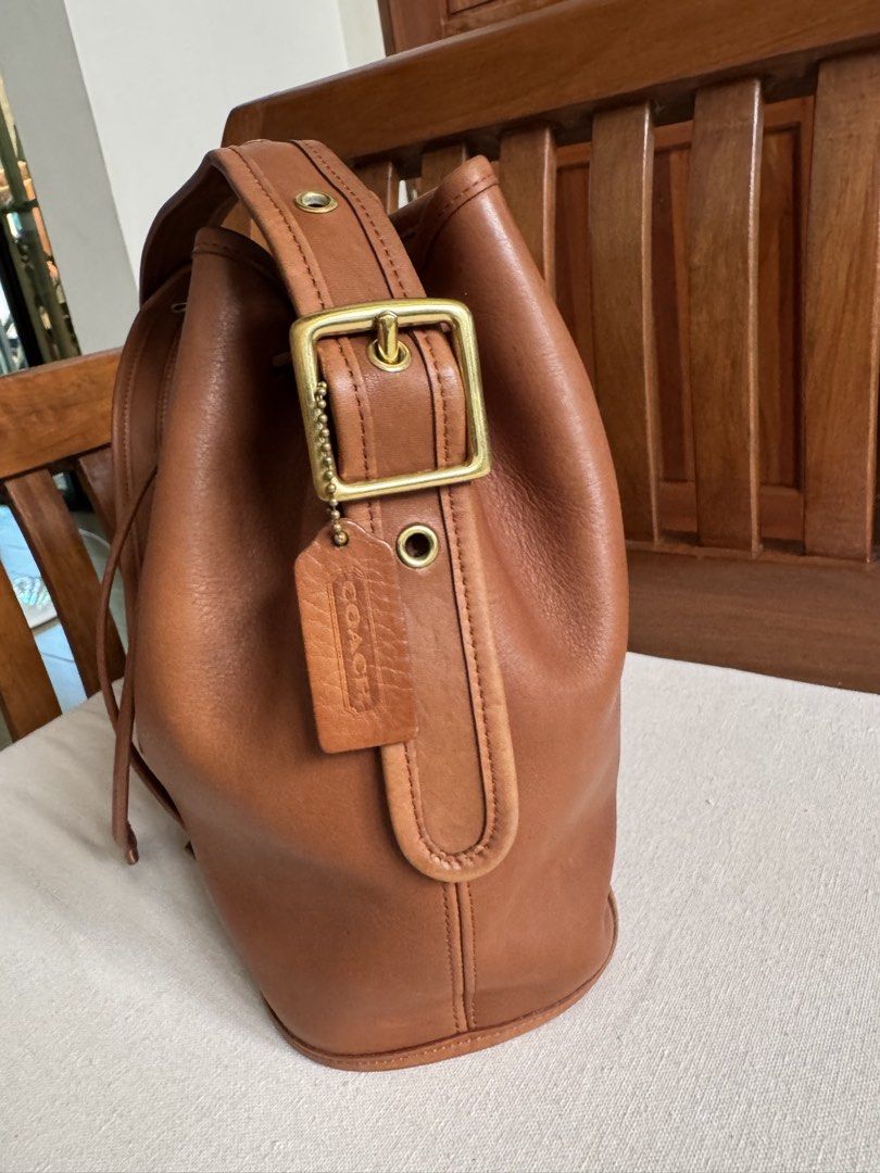 Vintage Coach Lula’s Legacy (Category: Luxury Bags & Wallets) located in Bacolod City. Submitted by vintagechic14 (Listing ID 1467126548, Image 3). Description: In very good vintage condition. Made in Turkey year 1996. Dimensions 9.5” x 11” x 5.5” Cleaned and conditioned. DM for inquiries!🤗.