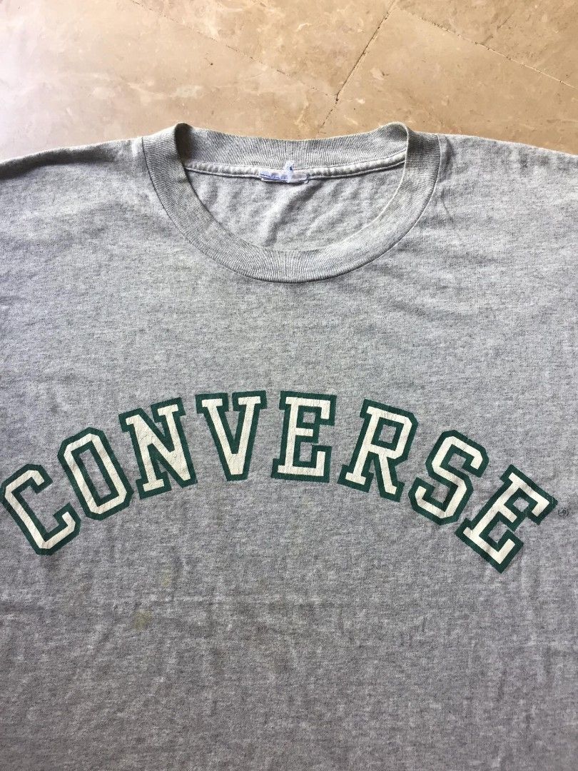Vintage Converse Arch Crewneck Tshirt (Category: Tshirts & Polo Shirts ) located in Naga. Submitted by bonethugz1822 (Listing ID 1467042006, Image 3). Description: 400+sf Good condition Cut tag issue at minimal crack print Colorate 9/10.