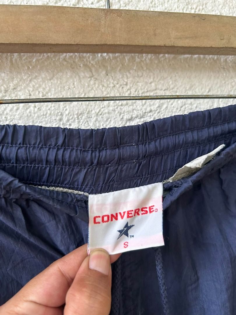 VINTAGE CONVERSE NYLON SHORT (Category: Shorts) located in Caloocan City. Submitted by j3ngsanity (Listing ID 1467080649, Image 3). Description: NO ISSUE.
