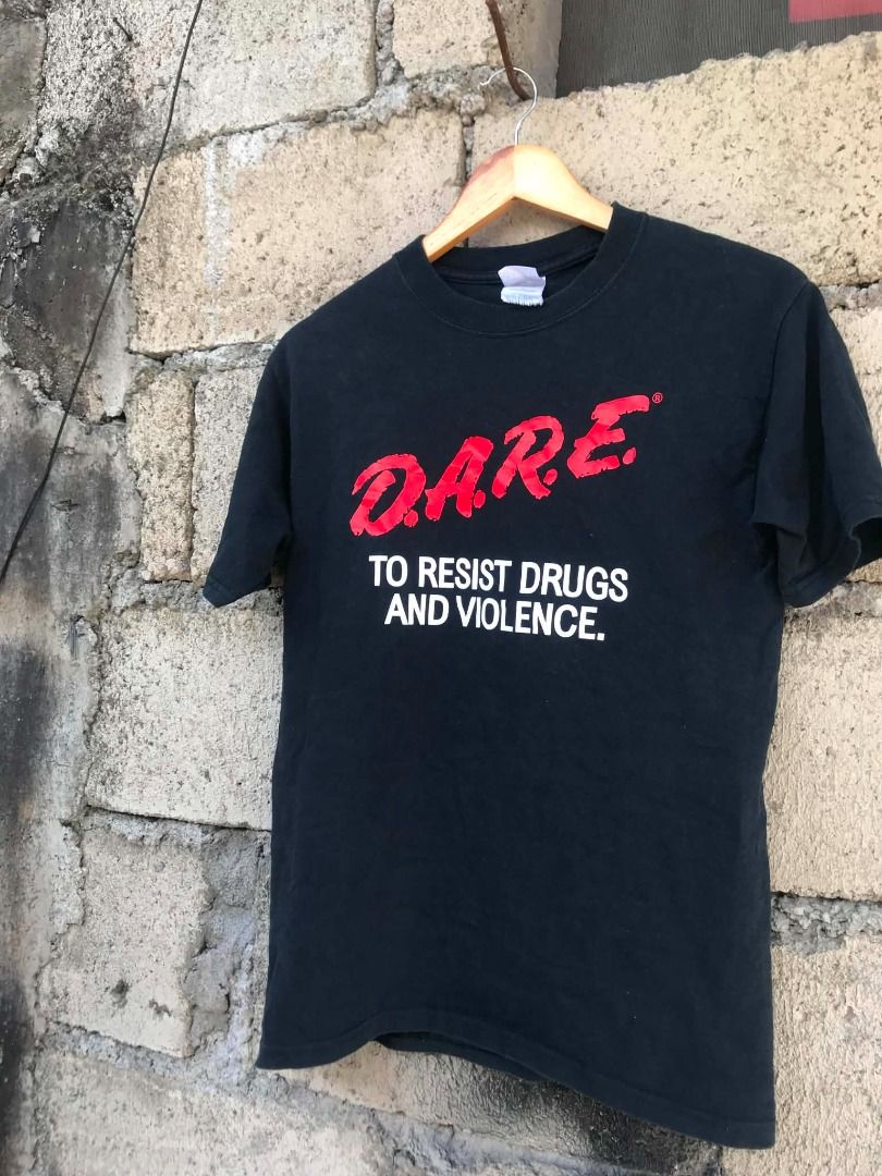 Vintage D.A.R.E (Category: Tshirts & Polo Shirts ) located in San Jose. Submitted by thriftthe19th (Listing ID 1467155678, Image 1). Description: M.