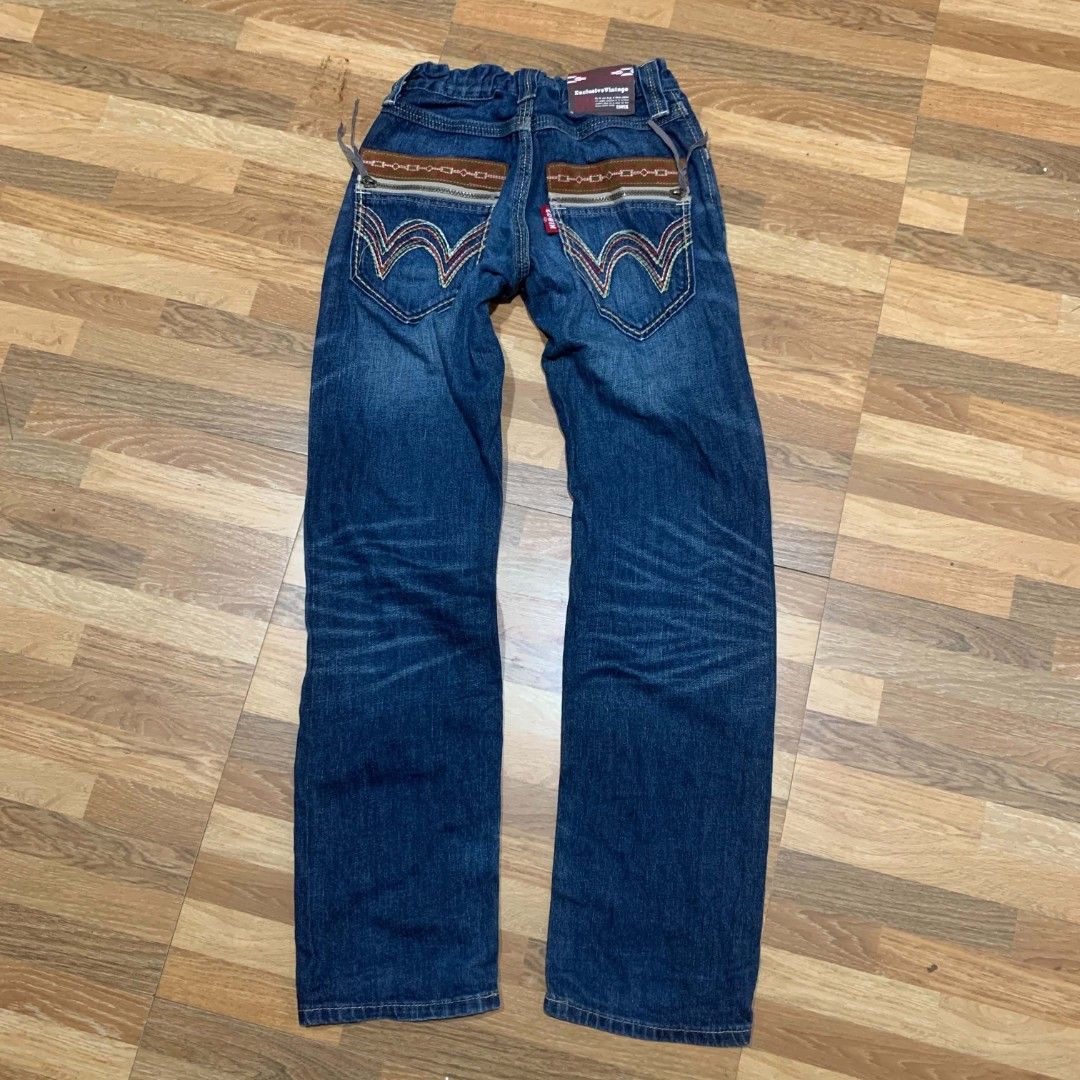 Vintage edwin traight cut jeans (Category: Jeans) located in Valencia. Submitted by kentmorgia.462 (Listing ID 1467018773, Image 1). Description: .