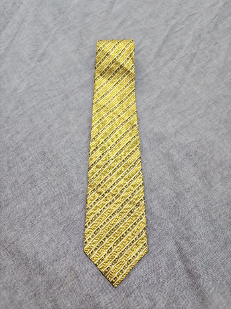 vintage gianni versace necktie (Category: Ties) located in Baguio. Submitted by used_clothing2600 (Listing ID 1467093967, Image 1). Description: Vintage gianni versace necktie verygood condition P 600.