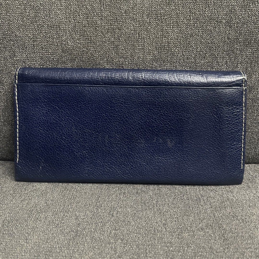 Vintage Hanae Mori Long Wallet (Category: Wallets & Card holders) located in Binan City. Submitted by thriftwavesph (Listing ID 1467094210, Image 2). Description: signs of wear/use around. good condition overall.