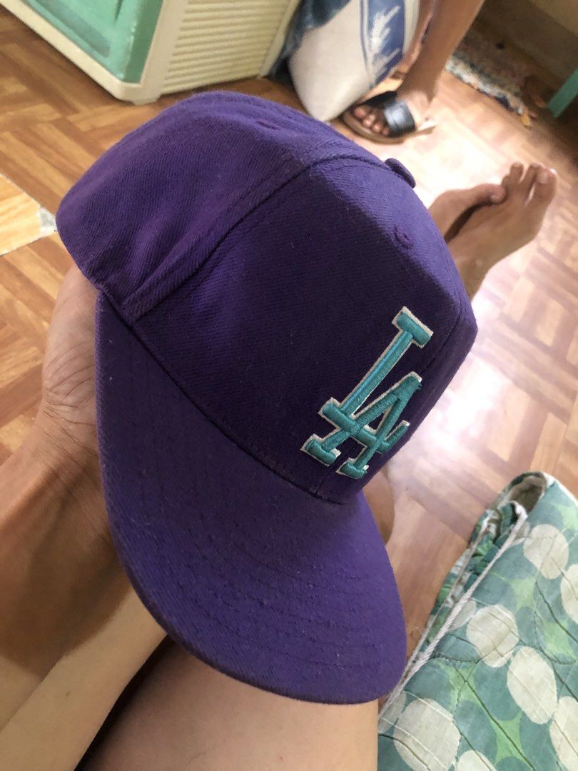 vintage LA cap (Category: Caps & Hats) located in San Jose. Submitted by palaboy0728 (Listing ID 1466983029, Image 3). Description: .