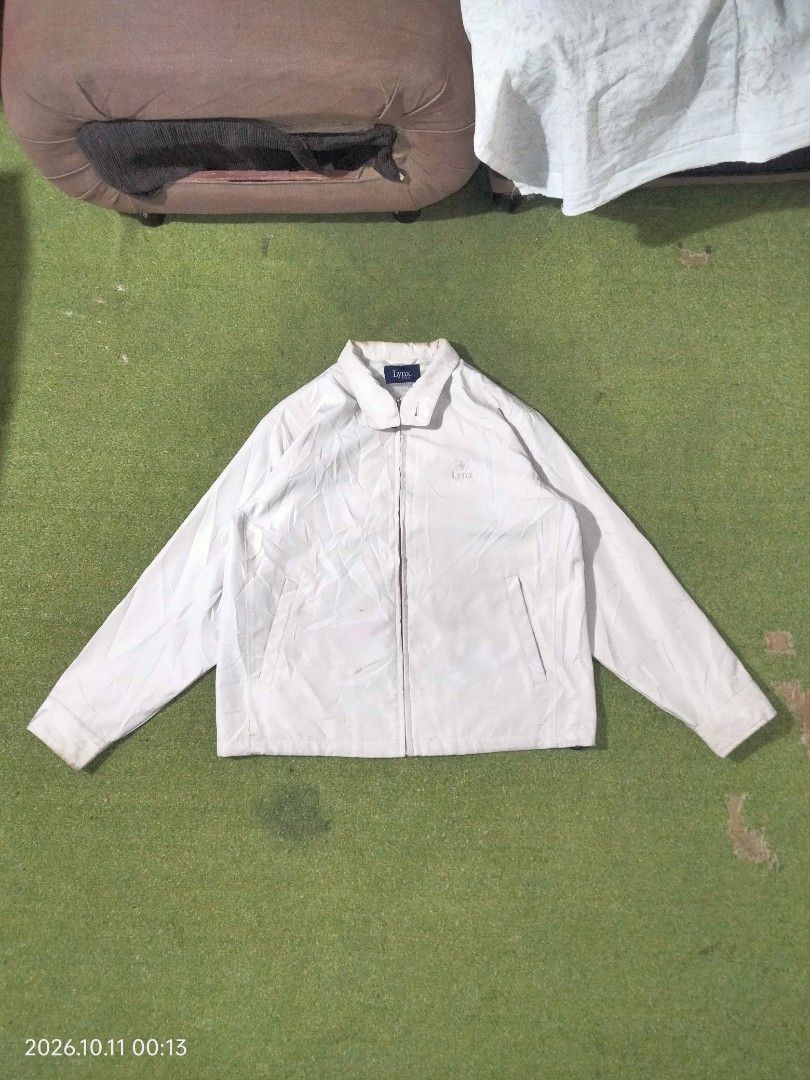 Vintage Lynx Bi-Swing Harrington (Category: Coats, Jackets and Outerwear) located in Caloocan City. Submitted by haruconcep52476 (Listing ID 1467149486, Image 1). Description: Vintage Lynx Bi-Swing Harrington Dimensions W22×L26 Good condition Color rate 9 Issue need wash.