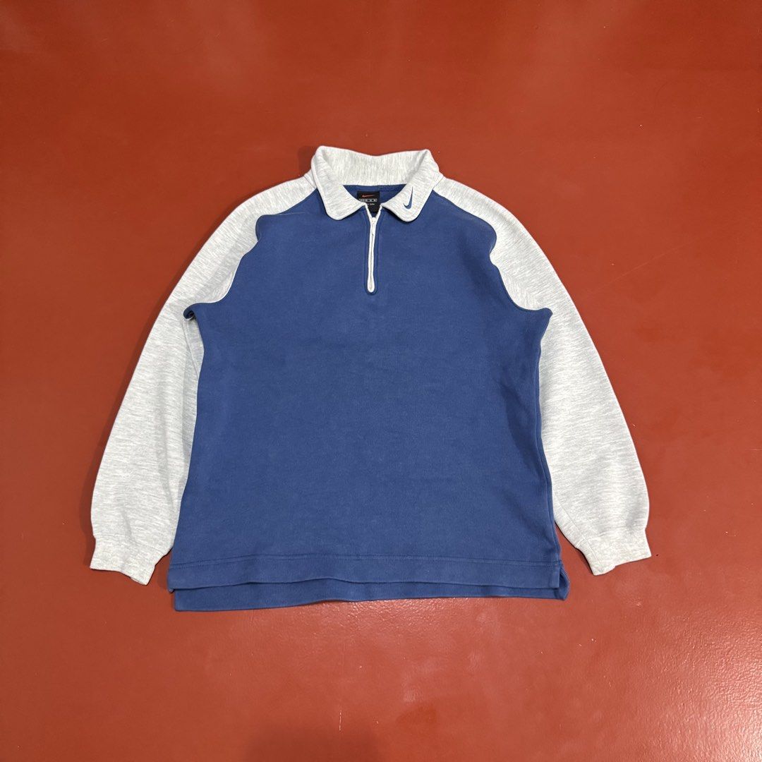 VINTAGE NIKE QZIP SWEATER (Category: Earphones) located in Pasig City. Submitted by buzzthrifty (Listing ID 1467000321, Image 3). Description: SIZE S-M MEN M-L WOMEN 19x24 EXCELLENT CONDITION.